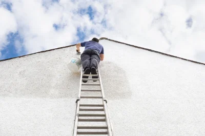 Peinture extérieure à la Croix-Comtesse — façades et ravalement